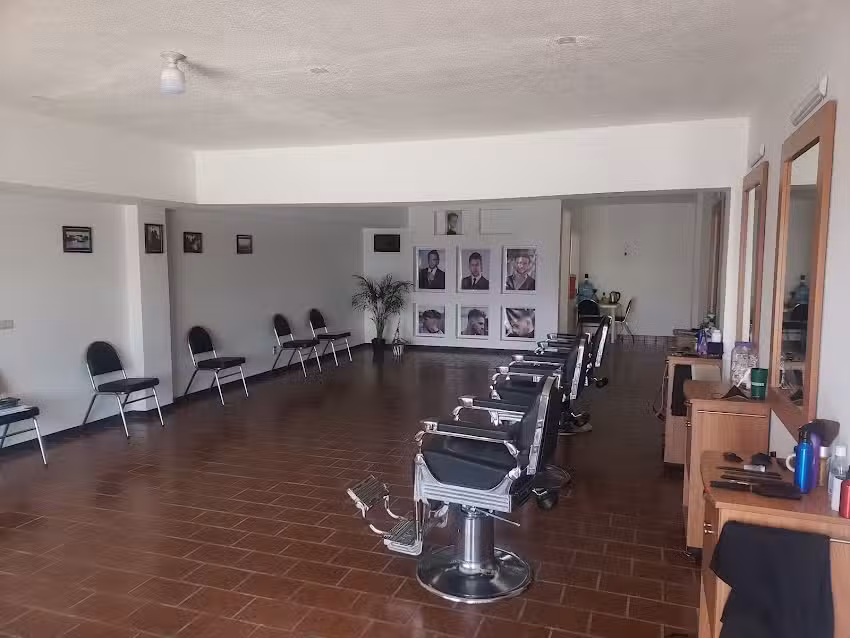 Barber&iacute;a y Peluquer&iacute;a SOSA. Sucursal Paseo la Rosita