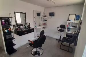 BARBERIA Y SALON JD