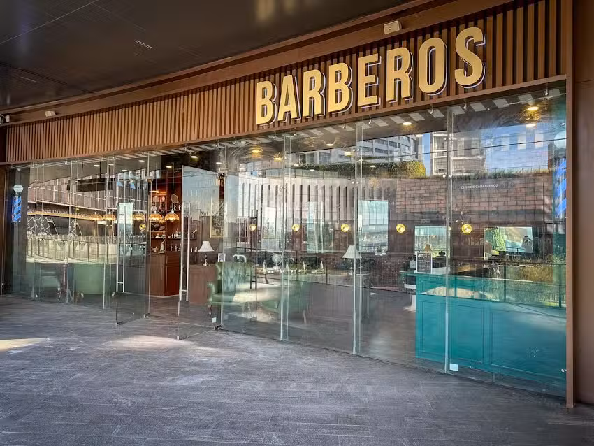 BARBEROS GUADALAJARA &ndash; LANDMARK