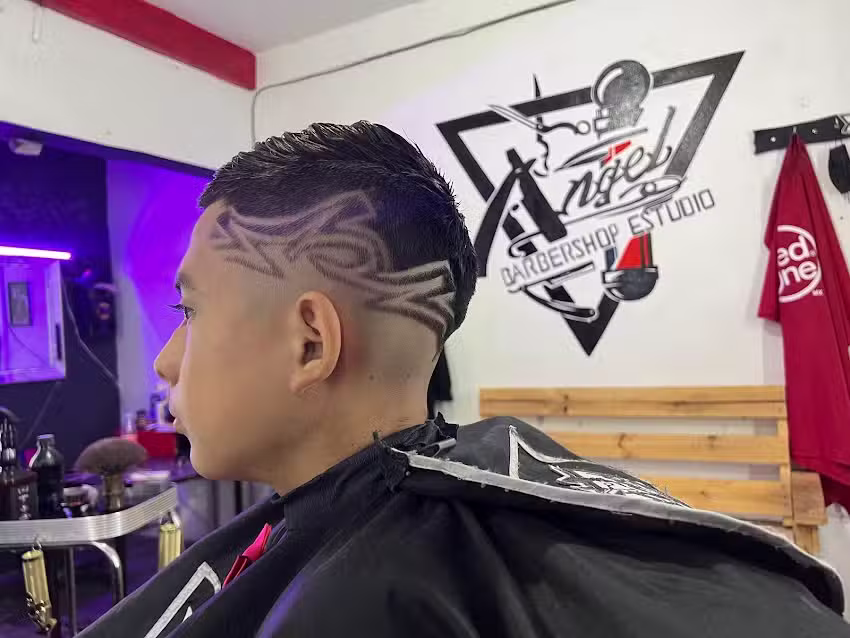 Barbershop Angel Leal