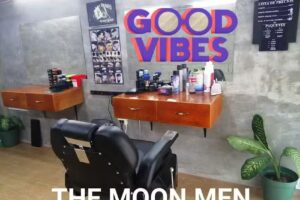BARBERSHOP &ndash; THE MOON MEN