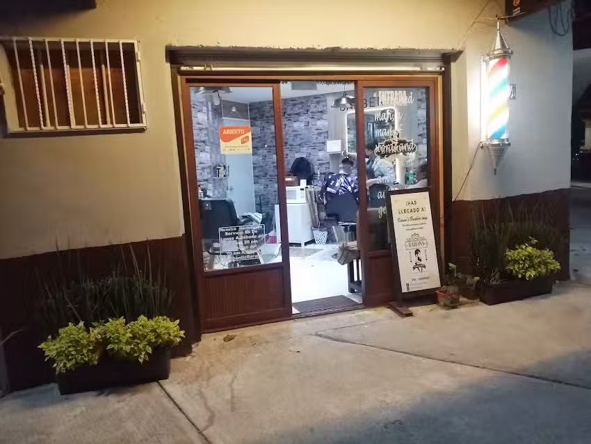 Baron&rsquo;s Barber Shop (Romero Rubio)