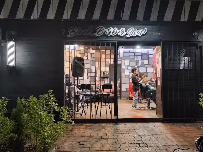 BLACK BARBER SHOP LAGO MASK 105