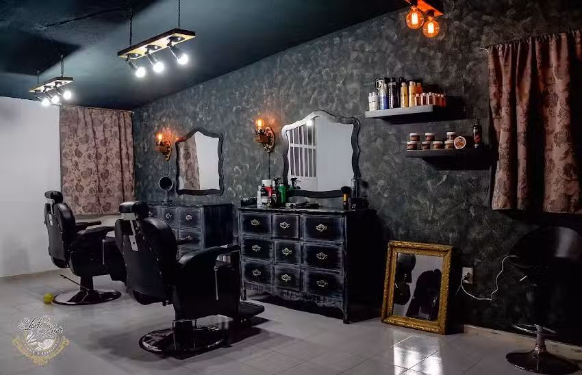 Black Hair estudio & Barberia