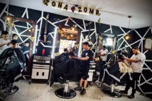 Black & White Barber&iacute;a Suc Pentecostes