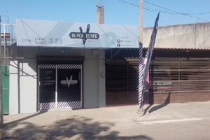 Blackbeard Barber&iacute;a