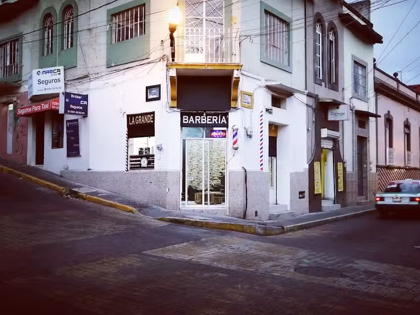 BLACKBIRD | BARBER SHOP