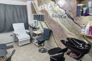 BLAKH Beaut&eacute; Hair Color y Micropigmentation