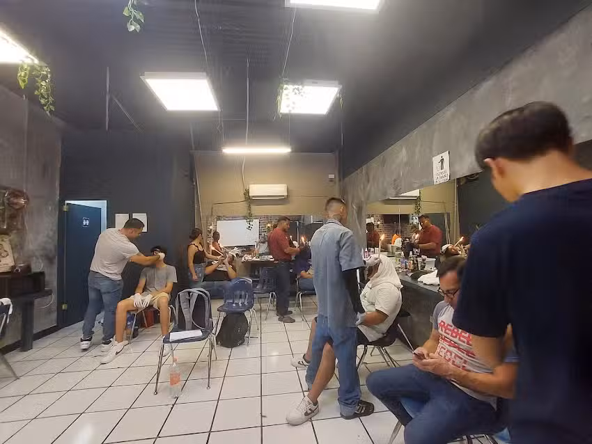 Br&uuml;der Barber Academy