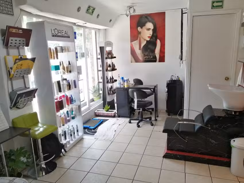 Capelli Sal&oacute;n de Belleza