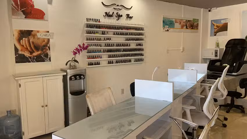 Carla Salon