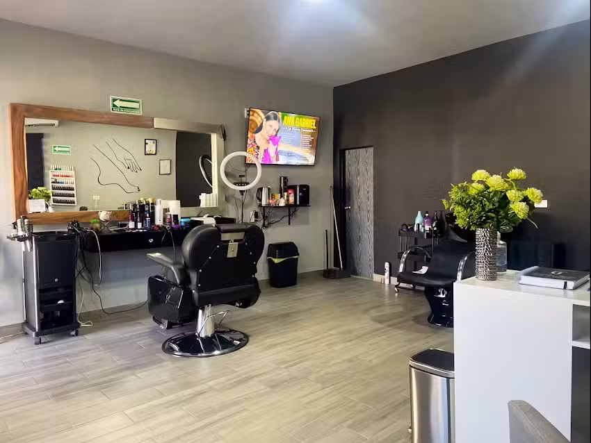 Cassandra Jordan Sal&oacute;n y Barber&iacute;a