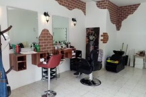 Cesar Orozco studio barber sal&oacute;n