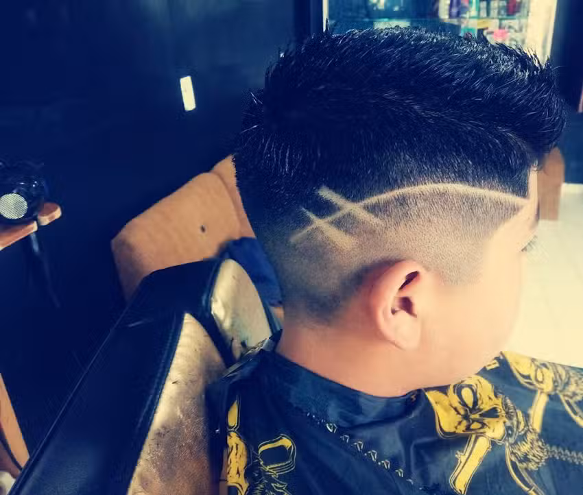 Charliie&rsquo;s Barber Shop