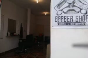 CHINO&acute;S BARBERSHOP