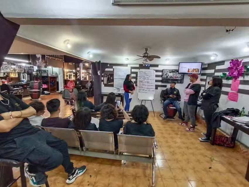 Colegio Internacional De Estilismo y Barber&iacute;a Edson Ruiz