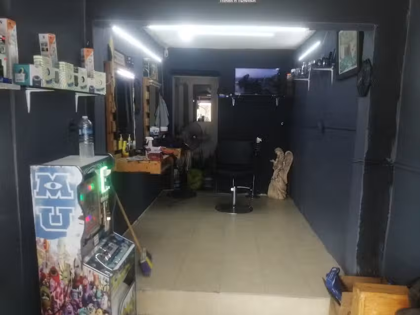 CONTRERAS BARBER SHOP