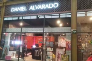 DANIEL ALVARADO SIGNATURE SALON / PUEBLA