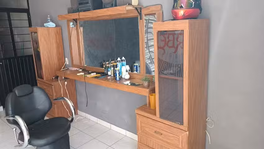 Dany&rsquo;s barbershop