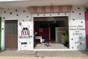 Dog Groomer Est&eacute;tica Canina & Boutique