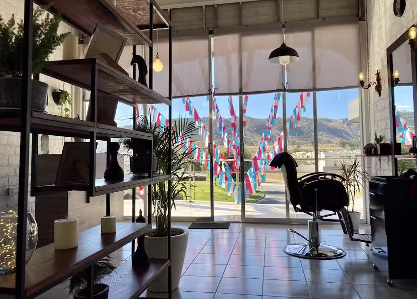 Don G Naro Barber Shop