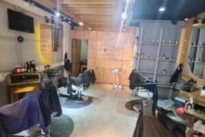 El Patr&oacute;n Barber&iacute;a y T&oacute;nicos Ju&aacute;rez