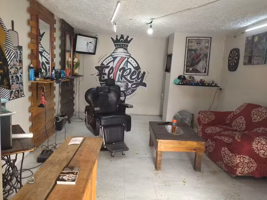 El REY barber shop
