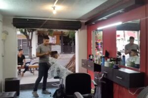 EL REY DE REYES BARBER STUDIO