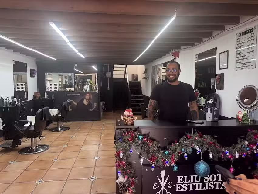 Eliu Soto Estilista-Barbero