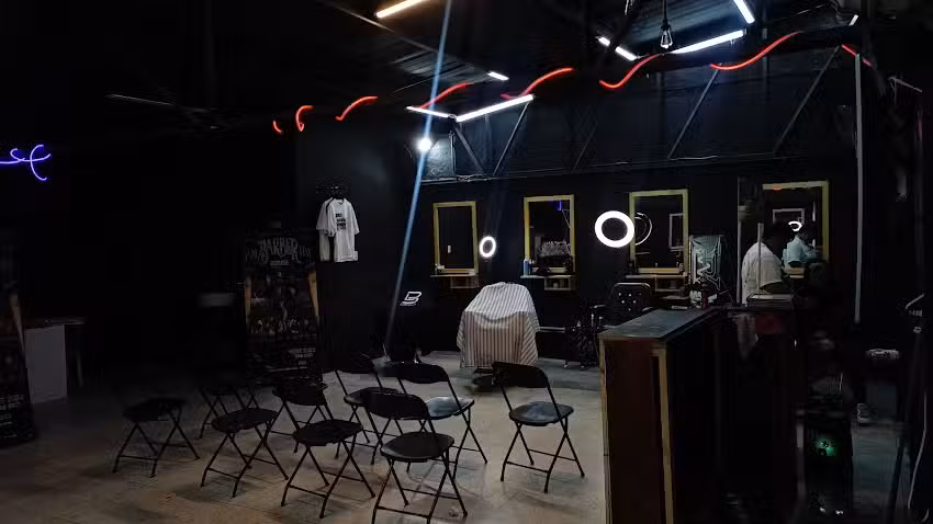 Escuela de barberia WILD BARBER SCHOOL