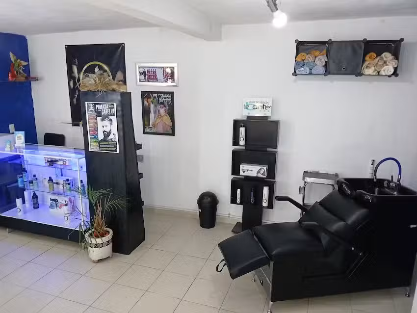 Est&eacute;tica & Barber&iacute;a *IMPERIO*