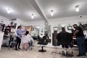 Est&eacute;tica barber&iacute;a Noche de Estrellas