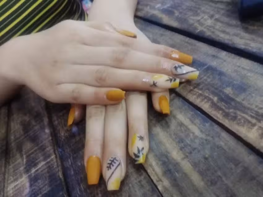 Est&eacute;tica y Barberia HERA