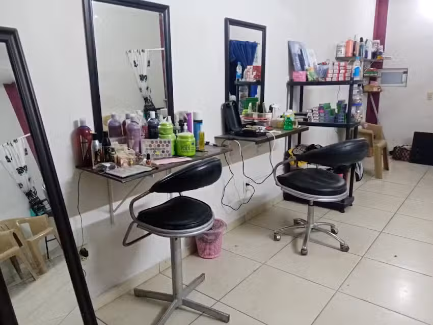 Estetica y Peluqueria Deysi