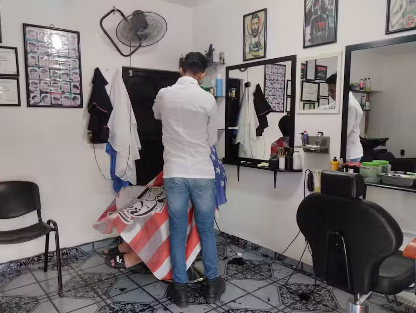 &Eacute;stetica y peluquer&iacute;a MJ