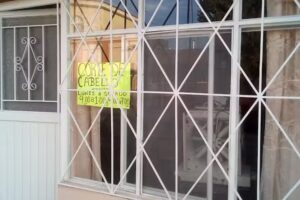 Estetica y pesta&ntilde;as Manley