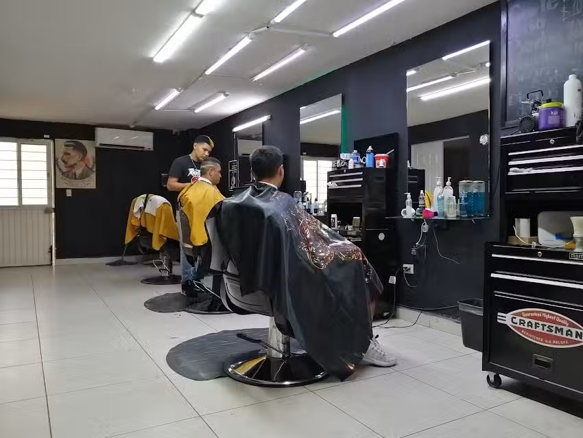 Fresh Cut&rsquo;s Barber Shop