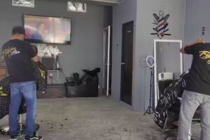 FUSI&Oacute;N BARBER SHOP COLOR