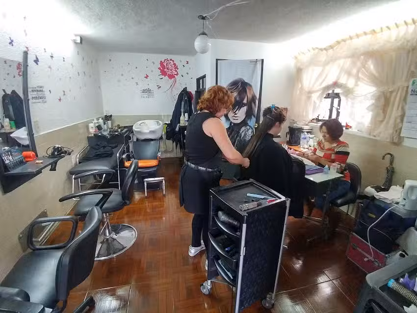 Fusion Color hair saloon