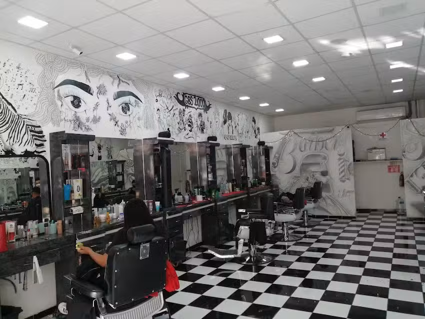Gerzzon Barber Shop Plaza Paseo 2000