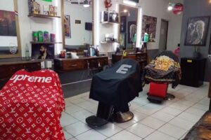 H BARBERIA Y PELUQUERIA