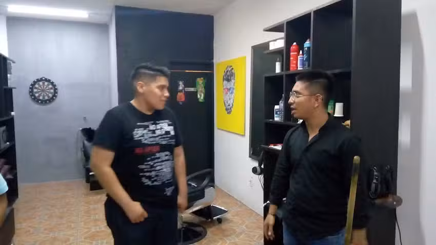 Izquierdos Barbershop