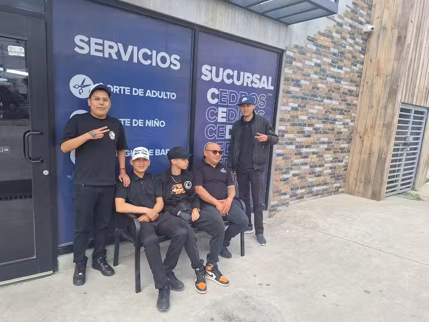 John&rsquo;s Barber Shop Cedros