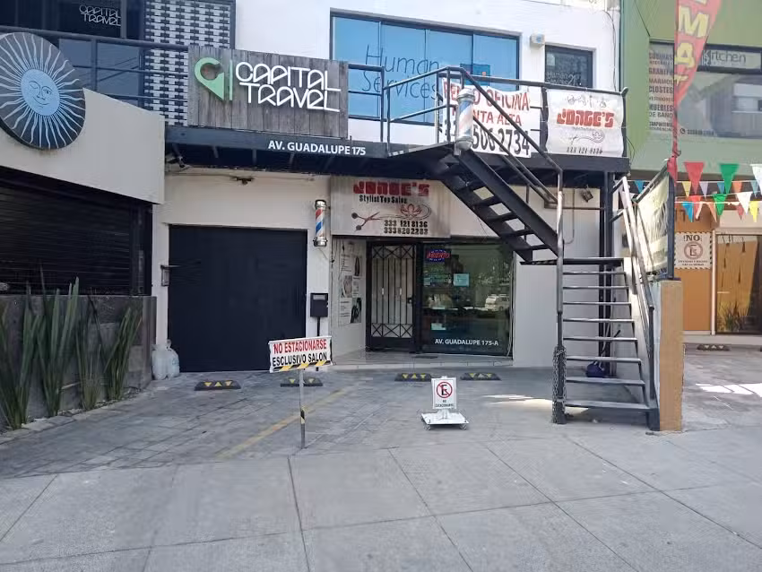 JORGE&rsquo;S Stylist Top Salon