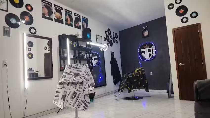 JR Barber Shop / Black A.S Tattoo