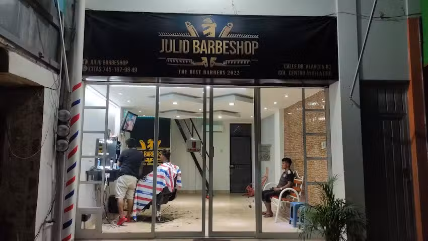 JULIO BARBERSHOP
