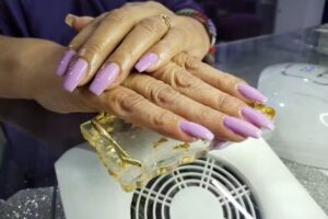 K&rsquo;rola Nails y Sal&oacute;n Expr&eacute;s