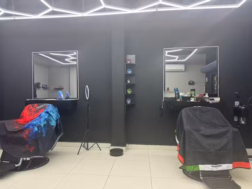 KING BARBER SHOP 👑