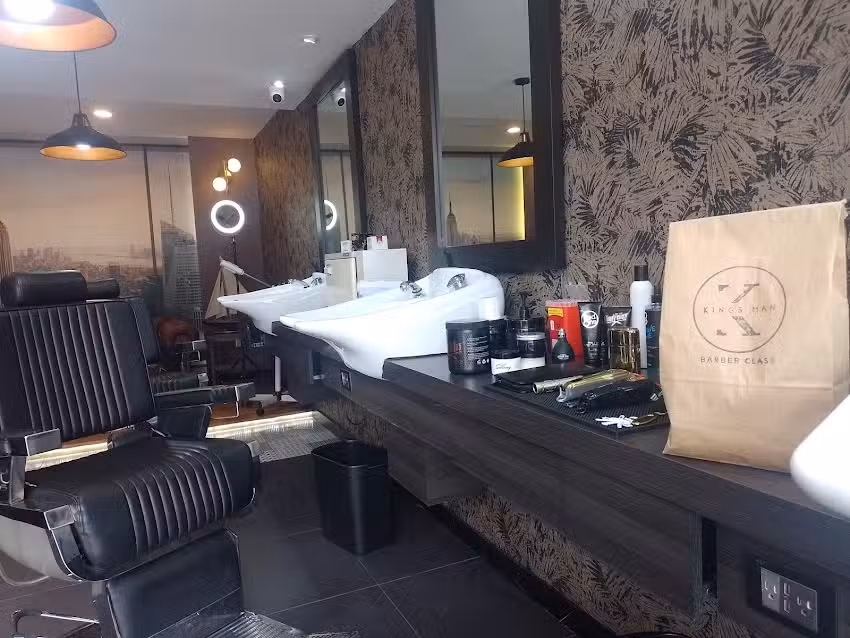 KingsMan Barber&iacute;a