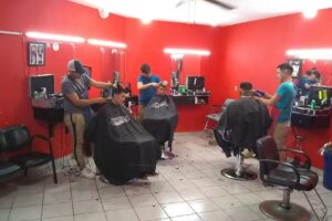 Kiwi&rsquo;s barber shop